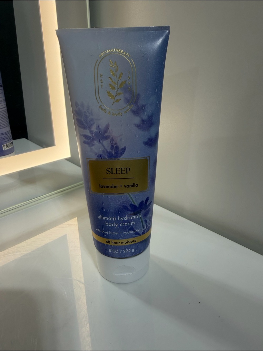 Sleep Lavender + Vanilla Ultimate Hydration Body Cream - Picture 1 of 3
